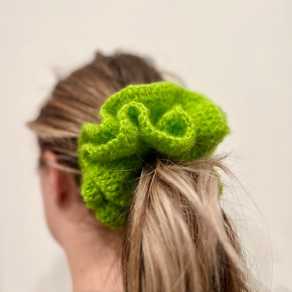 Crochet Mohair Chunky Scrunchie || Crochet Srunchie || Mohair Scrunchie || Large Chunky Scrunchie || Big Ruffled Oversized Scrunchie