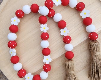 Strawberry and Daisy Wood Bead Garland - Tiered Tray Decor - Farmhouse Garland - Spring and Summer Decor
