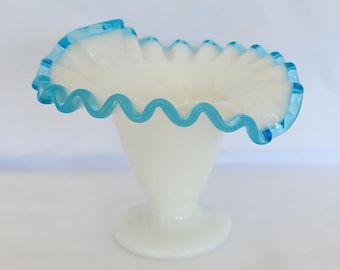 Fenton vase aqua crête ébouriffé 4 pouces