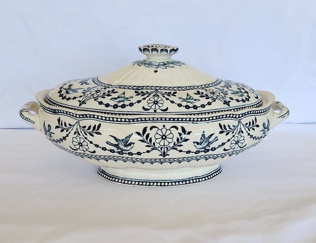 Rahael Is One Pattern Vintage Tureen Wedgwood Raphael Pattern Etruria England 1885 - Etsy Israel