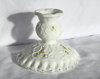 Chandelier Fenton Silver Crest Spanish Lace Violets on Snow signé S. Hart ou Kim Blake