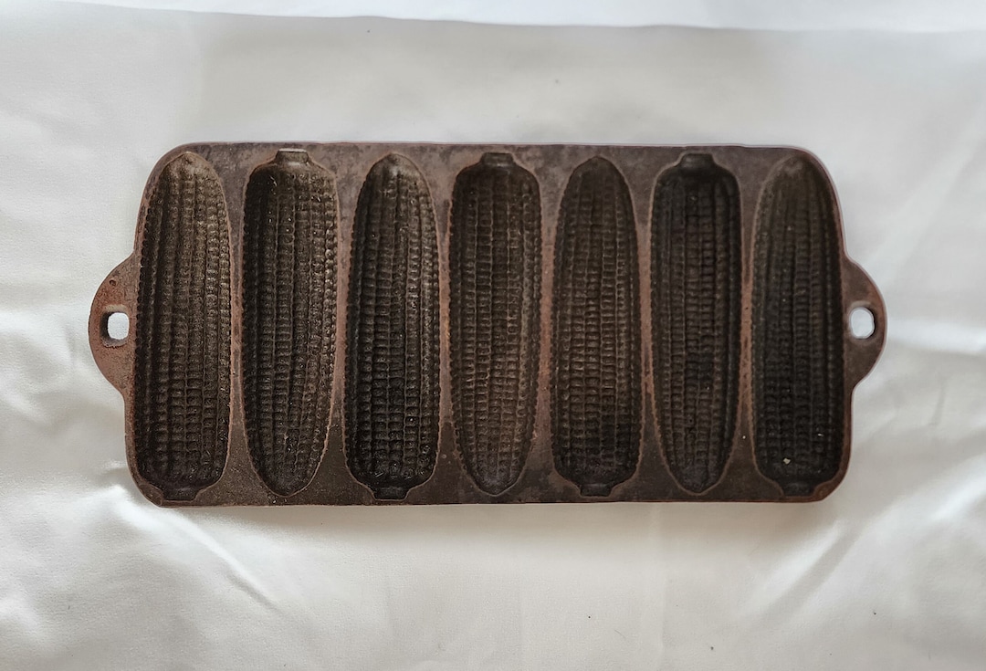 Vintage Cast Iron Corn Stick Cornbread Pan Etsy