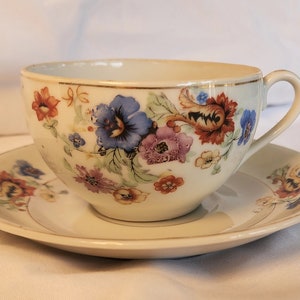 Vintage teacup and saucer MB made in occupied Japan