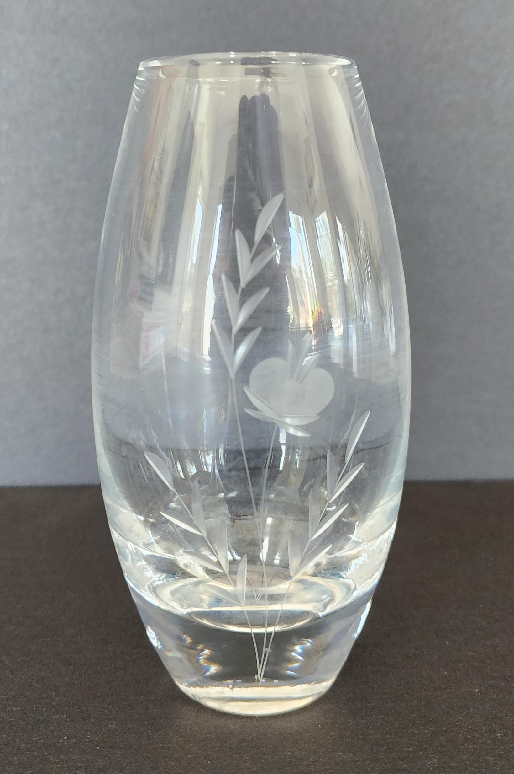 クリスタルガラス 花瓶 エッチング模様 エッチングクリスタルの花瓶 - Etsy 日本