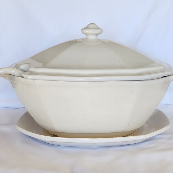 Vintage tureen serving bowl with lid and ladle Calif USA large