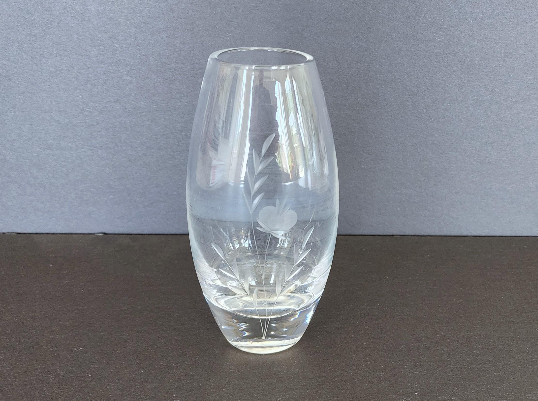 クリスタルガラス 花瓶 エッチング模様 クリスタルガラス 花瓶 エッチング模様 クリスタルガラス 花瓶