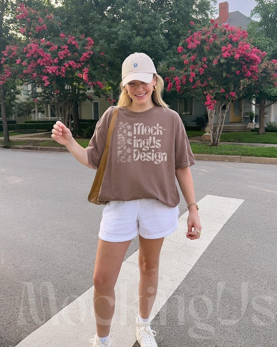 Comfort Colors 1717 Espresso Tshirt Mockup | Summer Lifestyle Mock for Pinterest