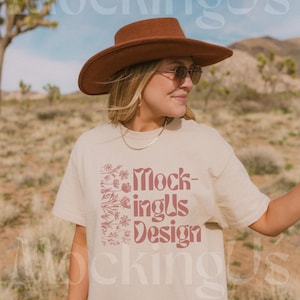 Comfort Colors C1717 Ivory Oversized Mockup, Frente de camisa Ivory 1717, Estética Western Boho, Modelo de estilo de vida ao ar livre Mock