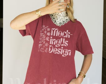 Comfort Colors 1717 Crimson Real Lifestyle Mockup, Oversized C1717 Red Tshirt, Minimalist Mock Trendy Selfie Pinterest