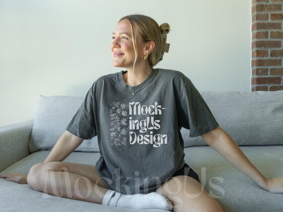 C1717 Mockup Pepper T-Shirt: Neutral Style - Comfort Colors 1717, Real Person, Cozy Lifestyle Mockups