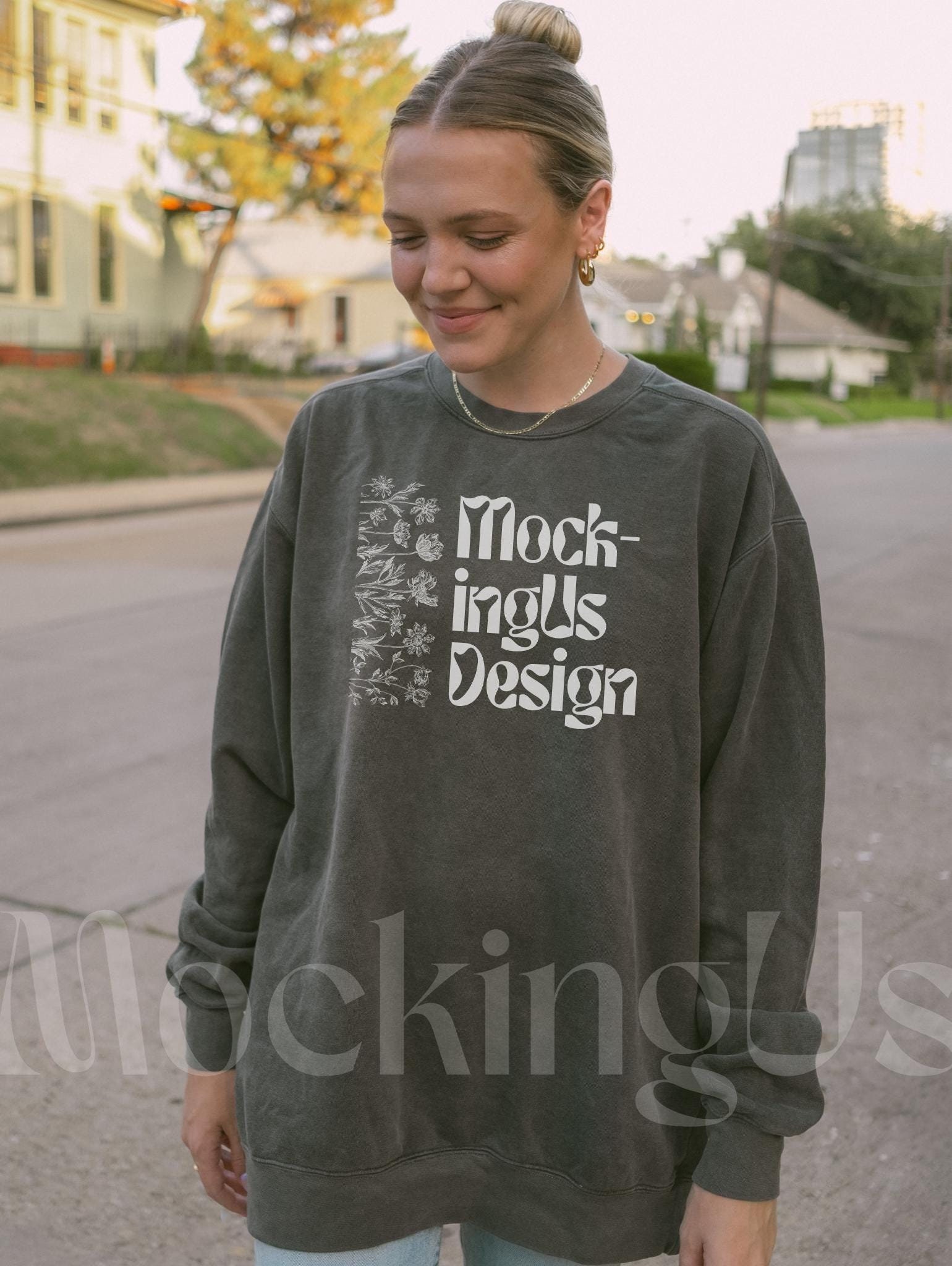 Comfort Colors 1566 Pepper Mockup | Pepper Sweatshirt Front | Oversized Crewneck Gray Sweater | Outdoor Lifestyle Streetwear Mockups Y2K