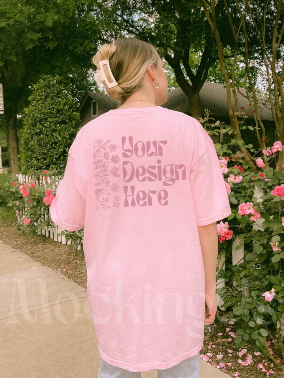 Comfort Colors 1717 Blossom Shirt Mockup: Oversized Real Model Spring Floral Lifestyle Pink Tee