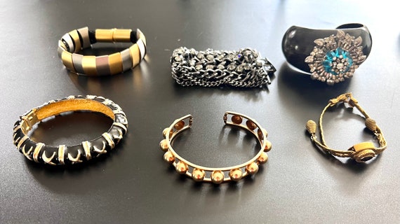 Assorted Lot of Vintage Bracelets Statement Brace… - image 4