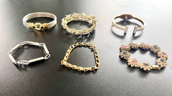 Lot of Assorted Bracelets Bundle of Vintage Cuff … - image 6