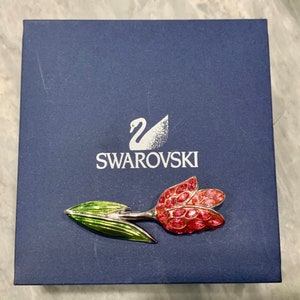 Lovely Swarovski #1514240 Tulip Pin pink and green Swarovski Brooch High End Jewelry