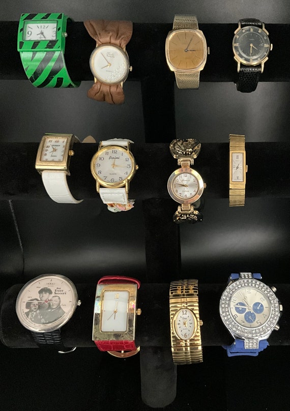 Lot of wrist band Watches Bundle of watches: diffe