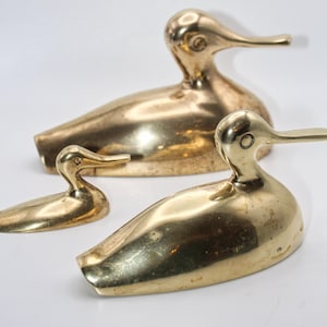 Vintage Brass Duck Family | Vintage Brass Animals | Set of 3 Brass Ducks | Vintage Brass Decor | Bookshelf Decor | Mantle Decor