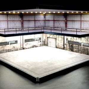 1/64 Workshop Car Garage Display Model Diorama Kit w/LED Lighting - SINGLE (B)