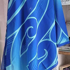 Manaia shawl - Māori design