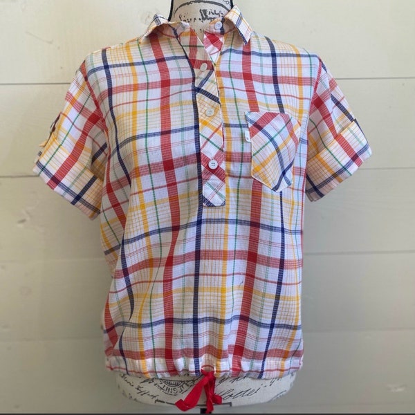 1970s Vintage Levi’s White Tab Women’s Short Sleeve Plaid Shirt