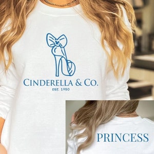 Cinderella Sweatshirt, Princess Cinderella shirt, Disney World Disneyland crewneck, Disney Castle, Glass Slipper shirt, Oversized Disney