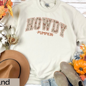 Howdy Pumpkin Sweatshirt, Western Halloween Crewneck, Country Fall Shirt, Spooky Season Sweater, Horseshoe and Cowboy hat, Hello Pumpkin