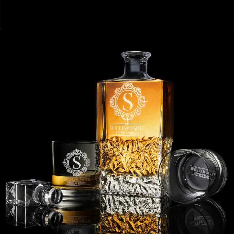 Custom Whiskey Decanter Set with Premium Engraving Quality, Fathers Day and Groomsmen Gift, Comes with Free Gift Boxes. image 7