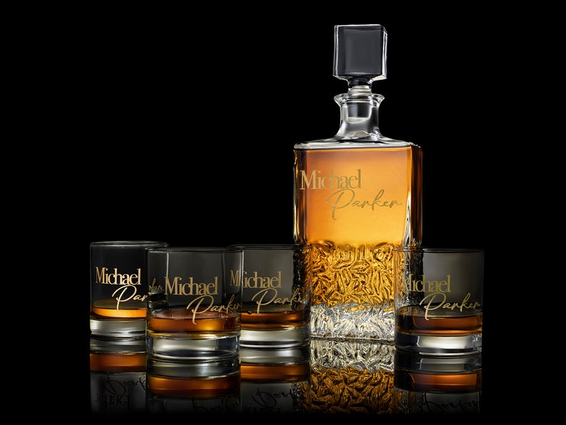 Custom Whiskey Decanter Set with Premium Engraving Quality, Fathers Day and Groomsmen Gift, Comes with Free Gift Boxes. image 4