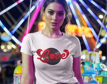 Love Vinyl Records T-Shirt, Retro Music Lover Tee for Record Collectors and Vinyl Fans