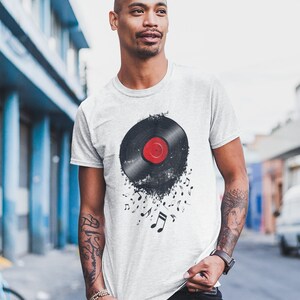 Vinyl Record T-Shirt Record Player Enthusiast Tee Oldies Music 70s Shirt Music T Shirt DJ TShirt Unisex Shirt