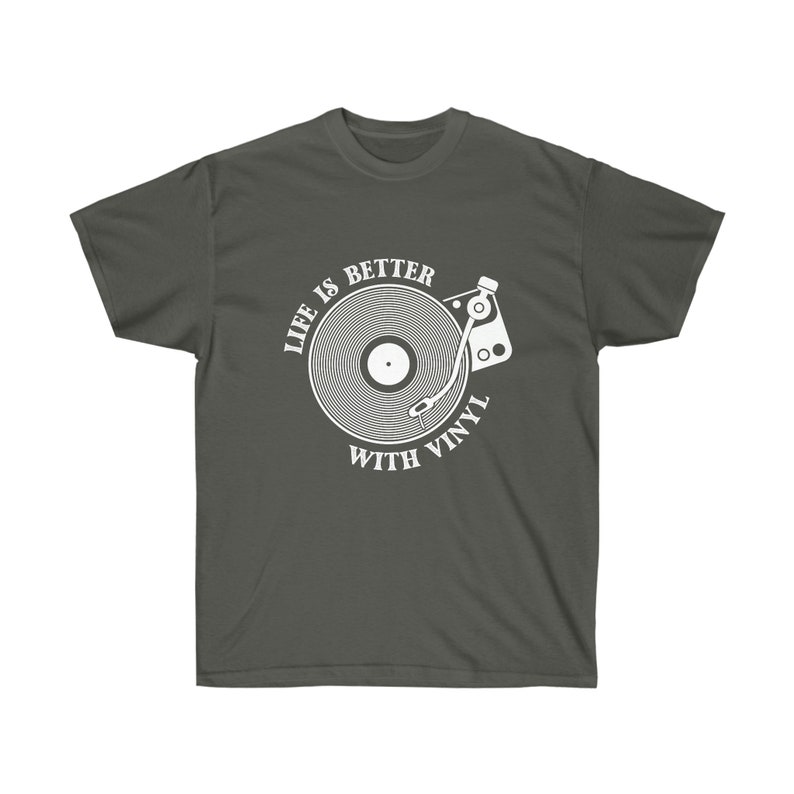 Charcoal-colored t-shirt with a vintage-style turntable design, capturing the essence of vinyl records.