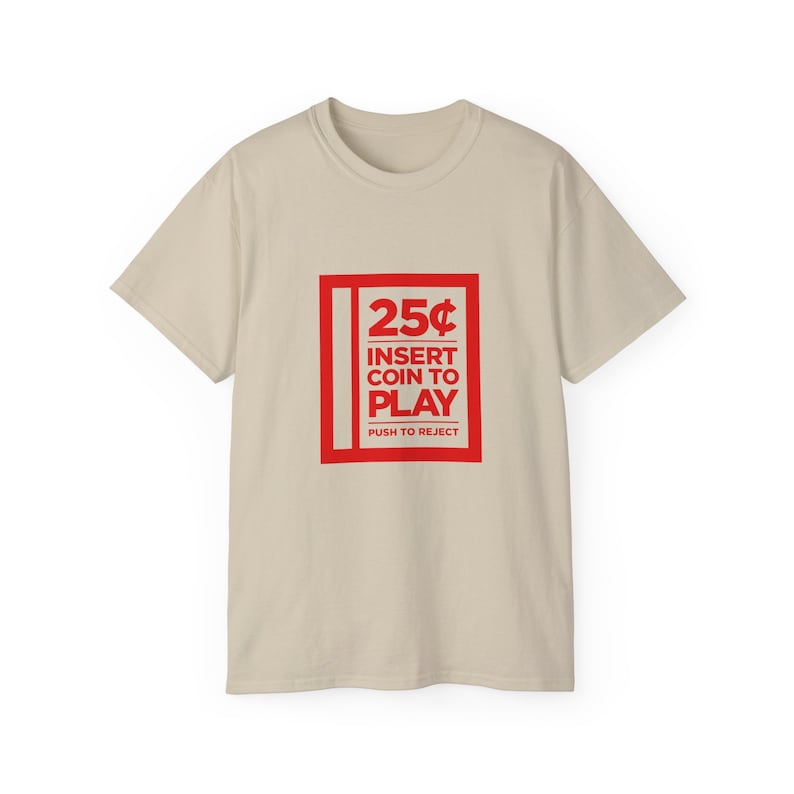Vintage Gaming T-Shirt with Eye-Catching Pinball Design, Perfect Gift for Retro Game Fanatics
