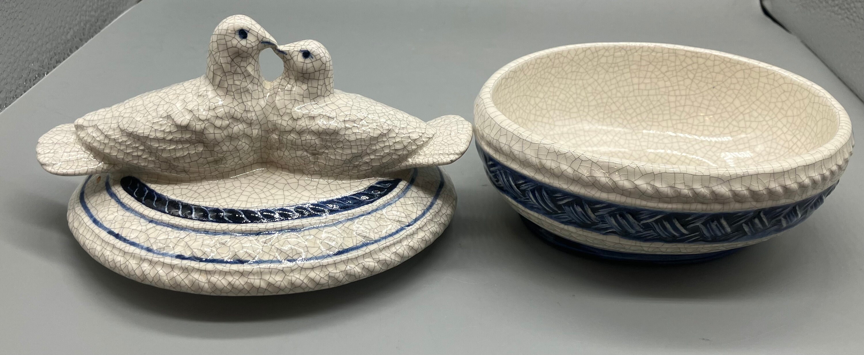 The Potting Shed Dedham Pottery Lidded Trinket Dish With Doves / Love