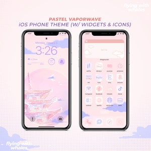 Op de afbeelding: Een pastelroze en blauwe iPhone-startscherm met een Japanse tempel-illustratie als achtergrond. Het scherm toont een klokwidget met de tijd 3:26 en een notificatie-icoon met het nummer 887. Het tweede scherm toont een raster van app-iconen met een pastelroze en blauwe kleurschema. De iconen omvatten populaire apps zoals Netflix, Disney+, YouTube, Pinterest, Hulu, Etsy, Amazon, Instagram, Facebook, LinkedIn, TikTok, Outlook, Spotify, Starbucks en Bank. De tekst "Widgetsmith" verschijnt bovenaan het scherm.