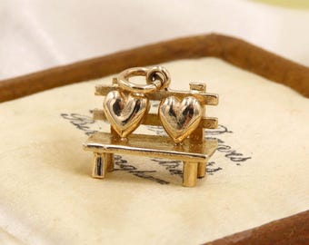 Vintage 1966 9ct Gold Lover's Bench Charm