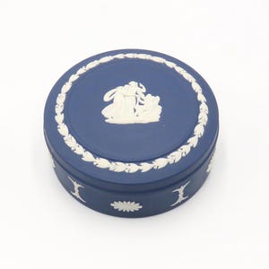 Vintage Portland Blue Jasperware Wedgwood Lidded Trinket Dish | Produced 1974 | Ring Dish