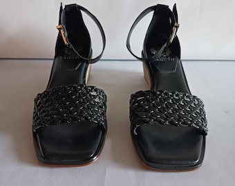 Size 8-1/2 Medium Black Vince Camuto Adjustable Espadrille Wedge Sandals