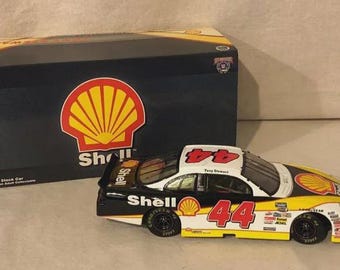 1998 Tony Stewart #44 Shell/Pontaic 1:24 Diecast Car