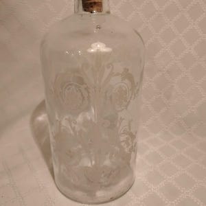 Bentson-West Etched Glass Apothecary Bottle W/Lid
