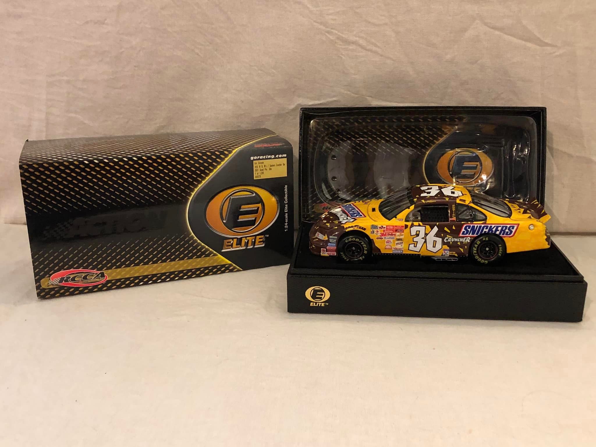 NIB RCCA 2001 No36 Ken Schrader M&M Snickers Cruncher Bar Grand