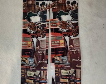 Vintage Like New 17” Snoopy Lightweight Adult Knee High Socks
