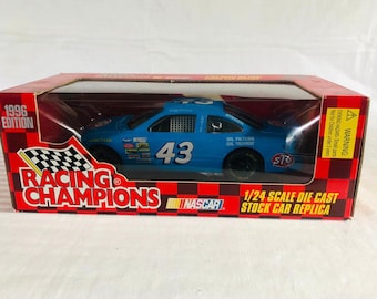 Racing Champs #43 Bobby HAmilton/ Ferguson 1:24 Die Cast 1996