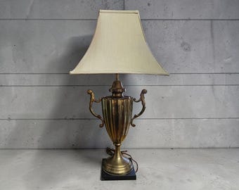 Ogromna lampa stołowa Chapman Hollywood Regency Vintage z lat 80. XX wieku z mosiężną urną angielską
