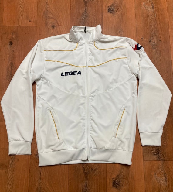 Ropa deportiva legea sale