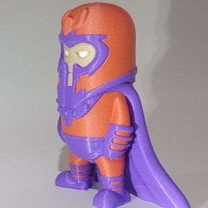 Magneto Figurine: X-Men Mutant Fan Mini