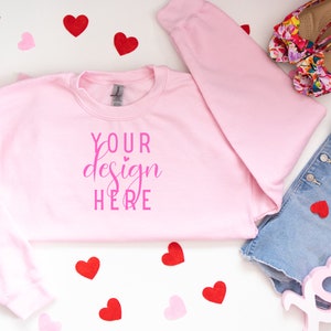 Gildan 18000 Mockup, Gildan Hellrosa Sweatshirt Mockup, Gildan Hellrosa, 18000 Pink, Valentine Sweatshirt Mockup