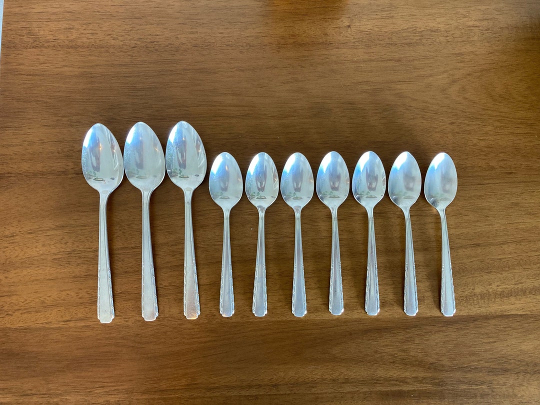 Vintage Hotel Plate Silver Spoons Vintage by Oneida, Tablespoons and