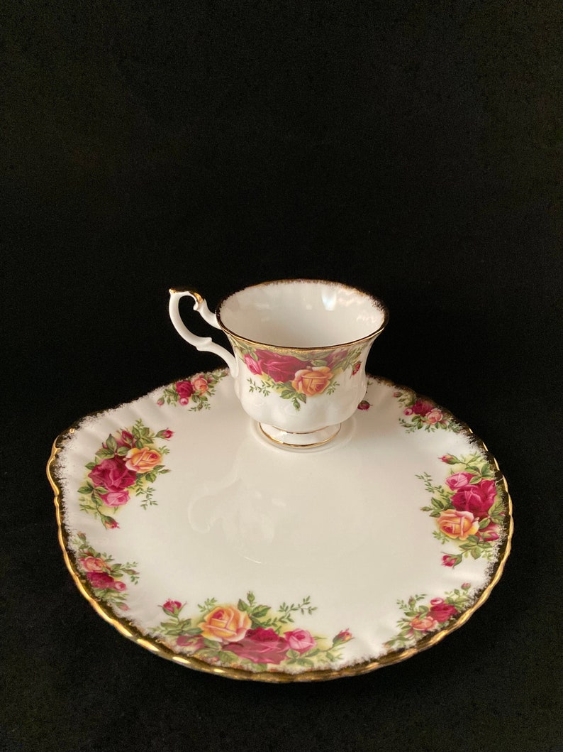 Royal Albert Old Country Roses Tea Cup and Lunch Plate Made Etsy