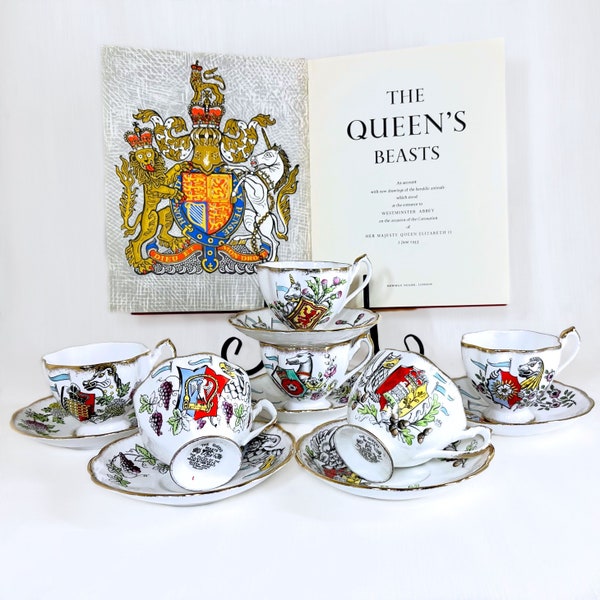 CHOICE Tasse à thé et soucoupes Queen's Beasts | Reine Anne Chine | Angleterre Monarchie britannique | Objet de collection commémoratif du couronnement de la reine Elizabeth