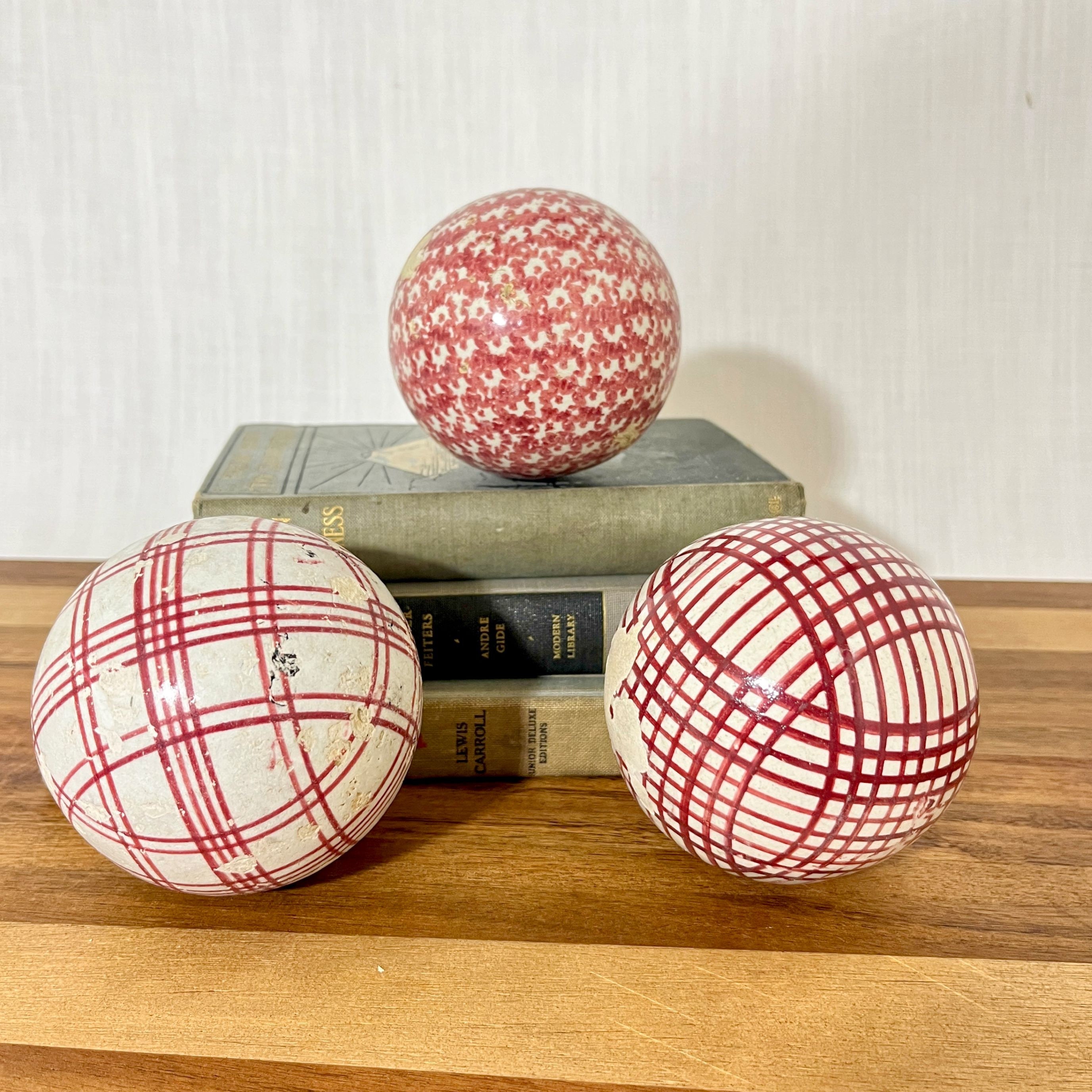 CHOICE Antique Victorian Carpet Ball | Red & White Spongeware